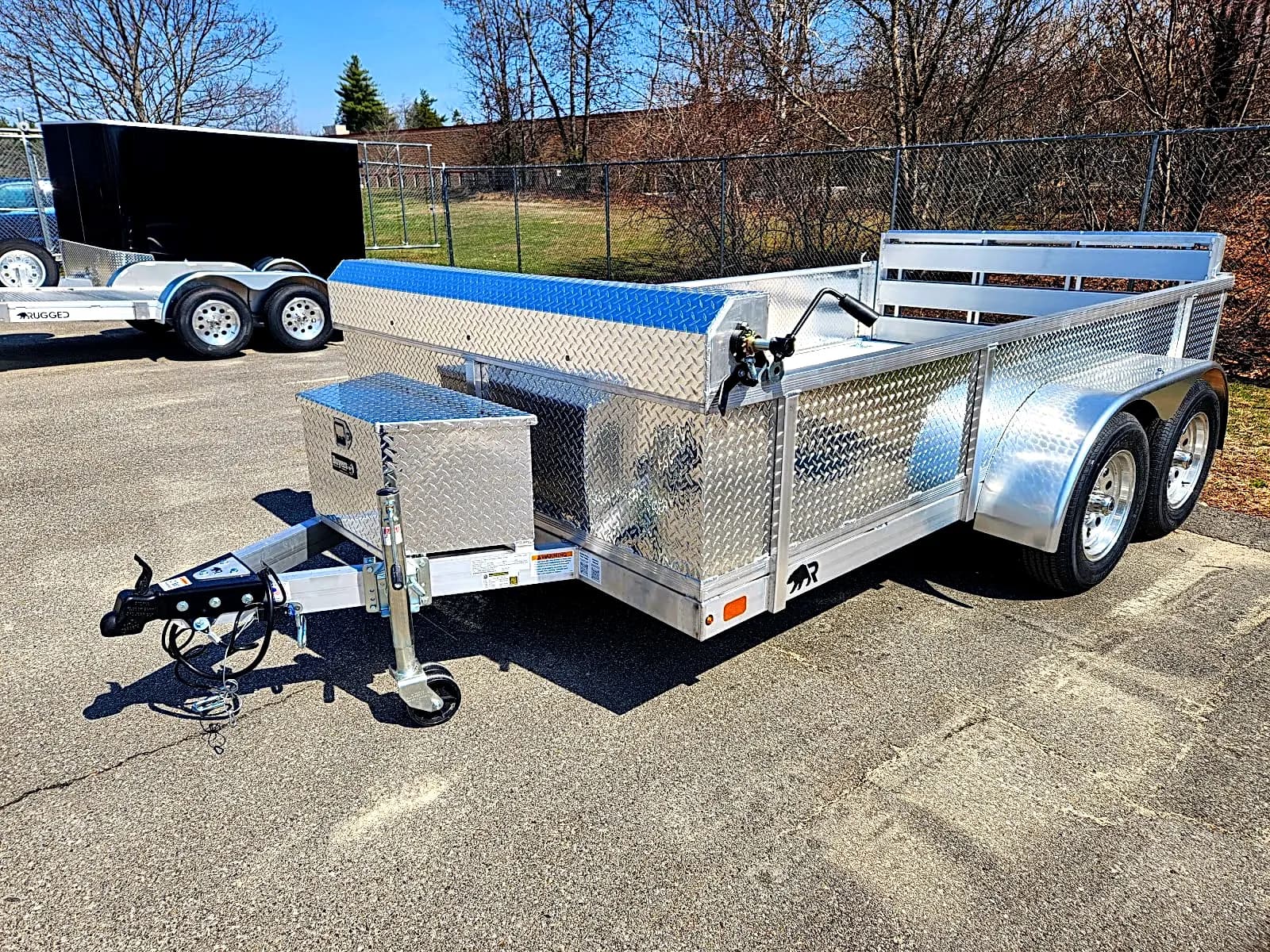 Real Rugged build: 6.5' x 12' Tandem — Perimeter rail, Bi-fold ramp