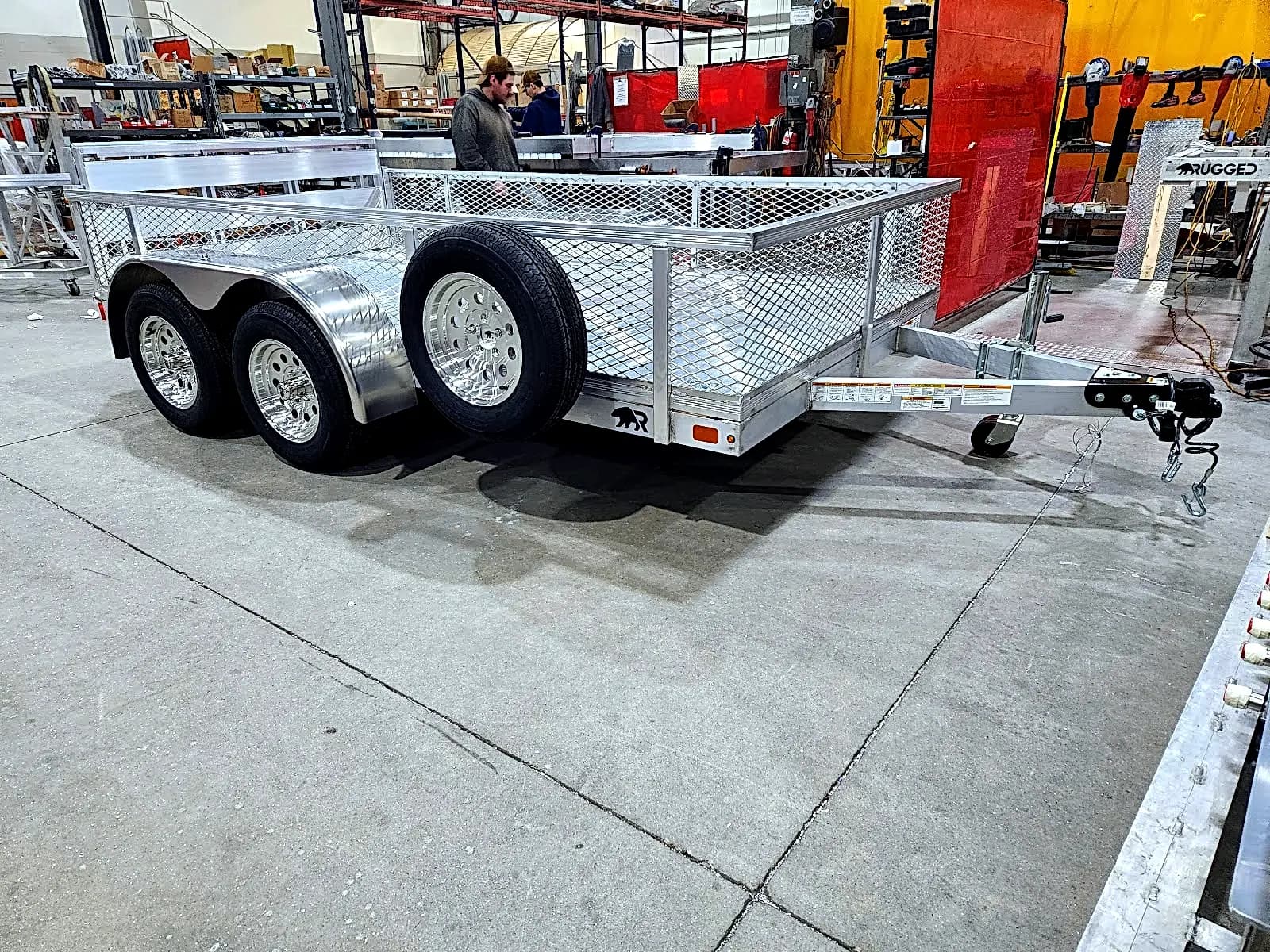 Real Rugged build: 6.5' x 12' Tandem — Perimeter rail, Bi-fold ramp