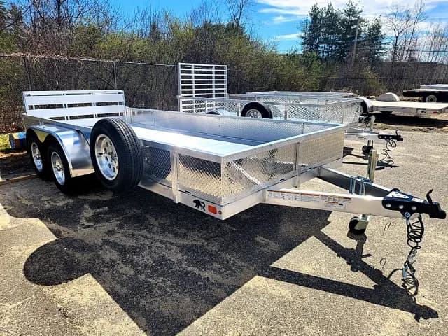 Real Rugged build: 6.5' x 16' Tandem — Tread plate sides, Bi-fold ramp