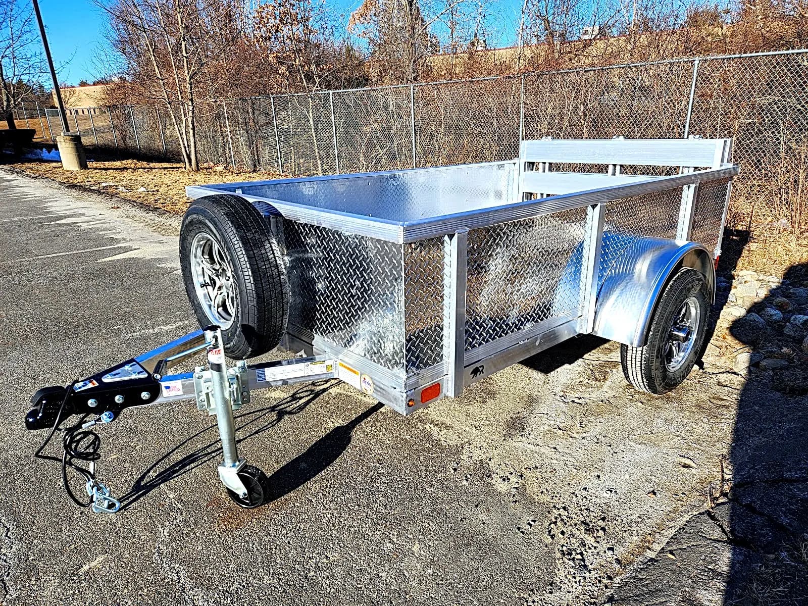 Real Rugged build: 5' x 8' — Perimeter rail, Bi-fold ramp