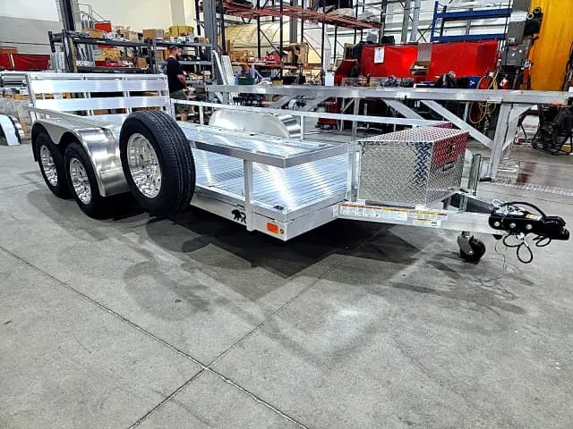 Real Rugged build: 6.5' x 14' Tandem — Perimeter rail, Bi-fold ramp