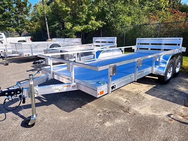 Real Rugged build: 6.5' x 16' Tandem — Open rail sides, Bi-fold ramp
