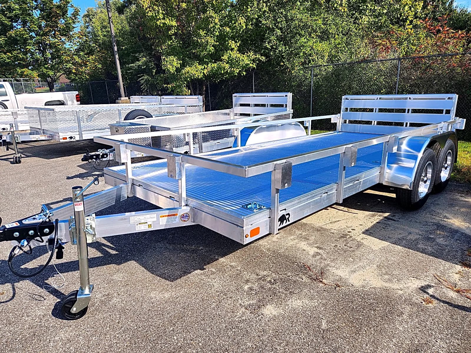 Real Rugged build: 6.5' x 16' Tandem — Perimeter rail, Bi-fold ramp