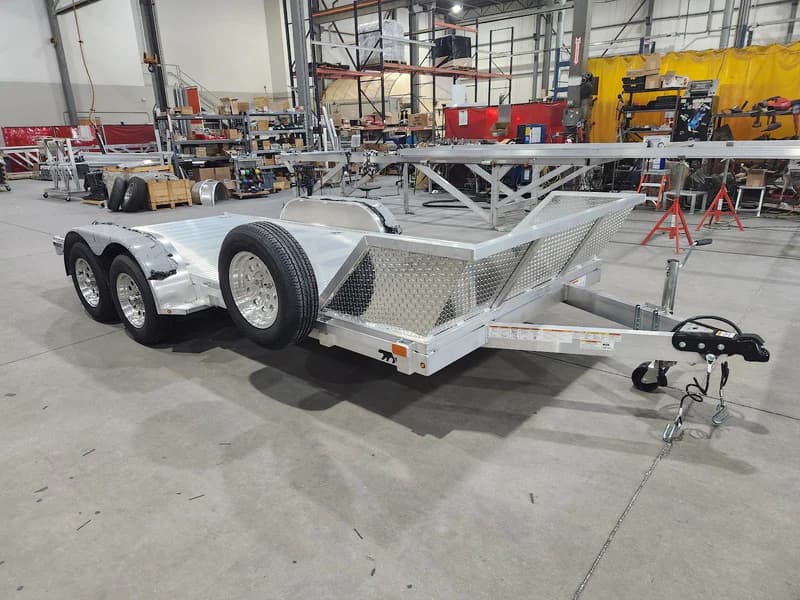 Real Rugged build: 6.5' x 16' Tandem — StowAway ramps