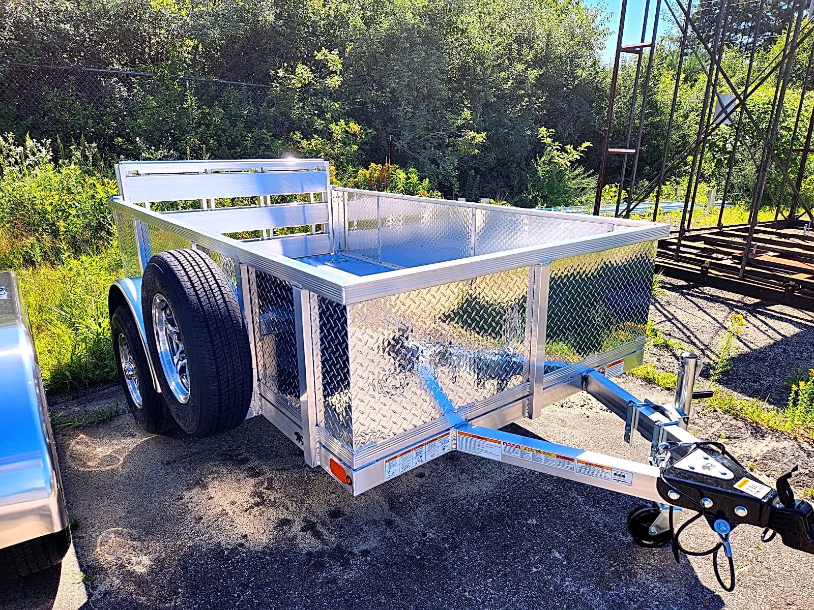 Real Rugged build: 5' x 8' — Tread plate sides, Bi-fold ramp