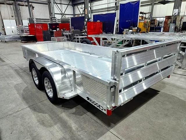 Real Rugged build: 6.5' x 14' Tandem — Perimeter rail, Bi-fold ramp