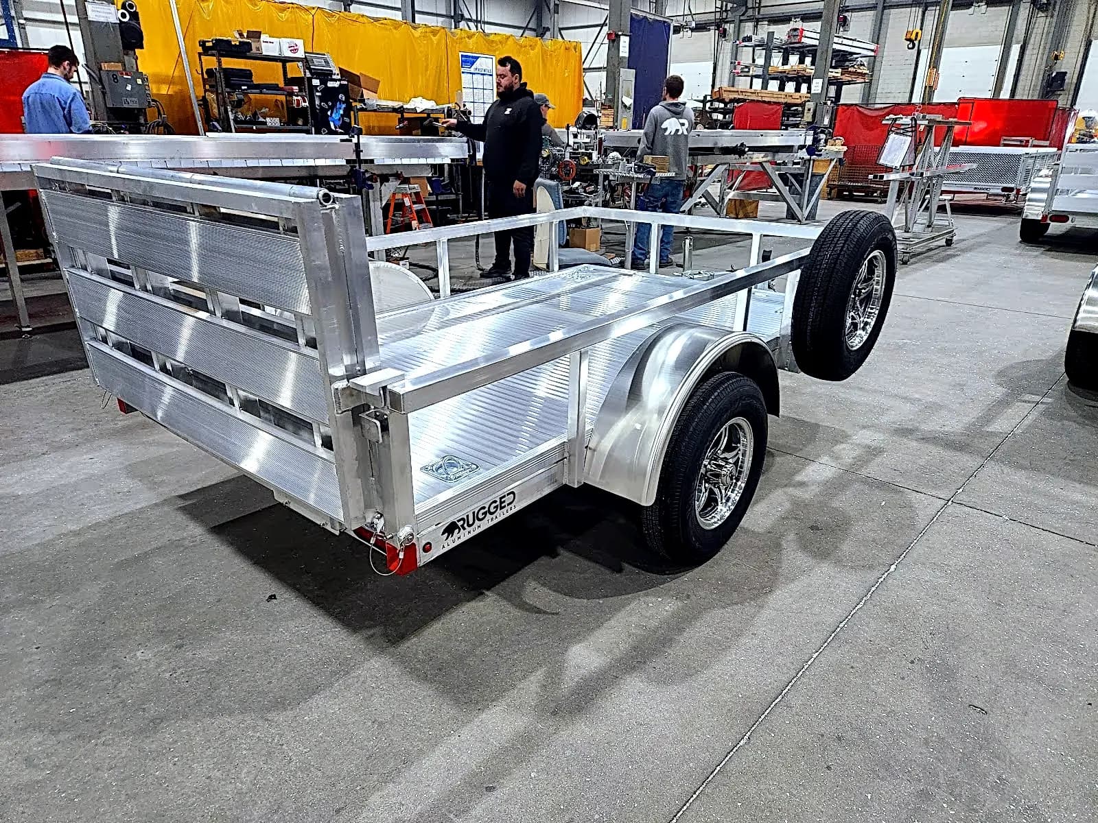 Real Rugged build: 5' x 8' — Perimeter rail, Bi-fold ramp