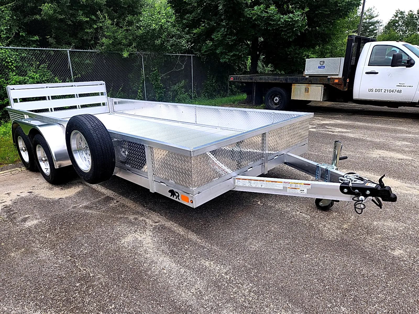 Real Rugged build: 6.5' x 16' Tandem — Perimeter rail, Bi-fold ramp