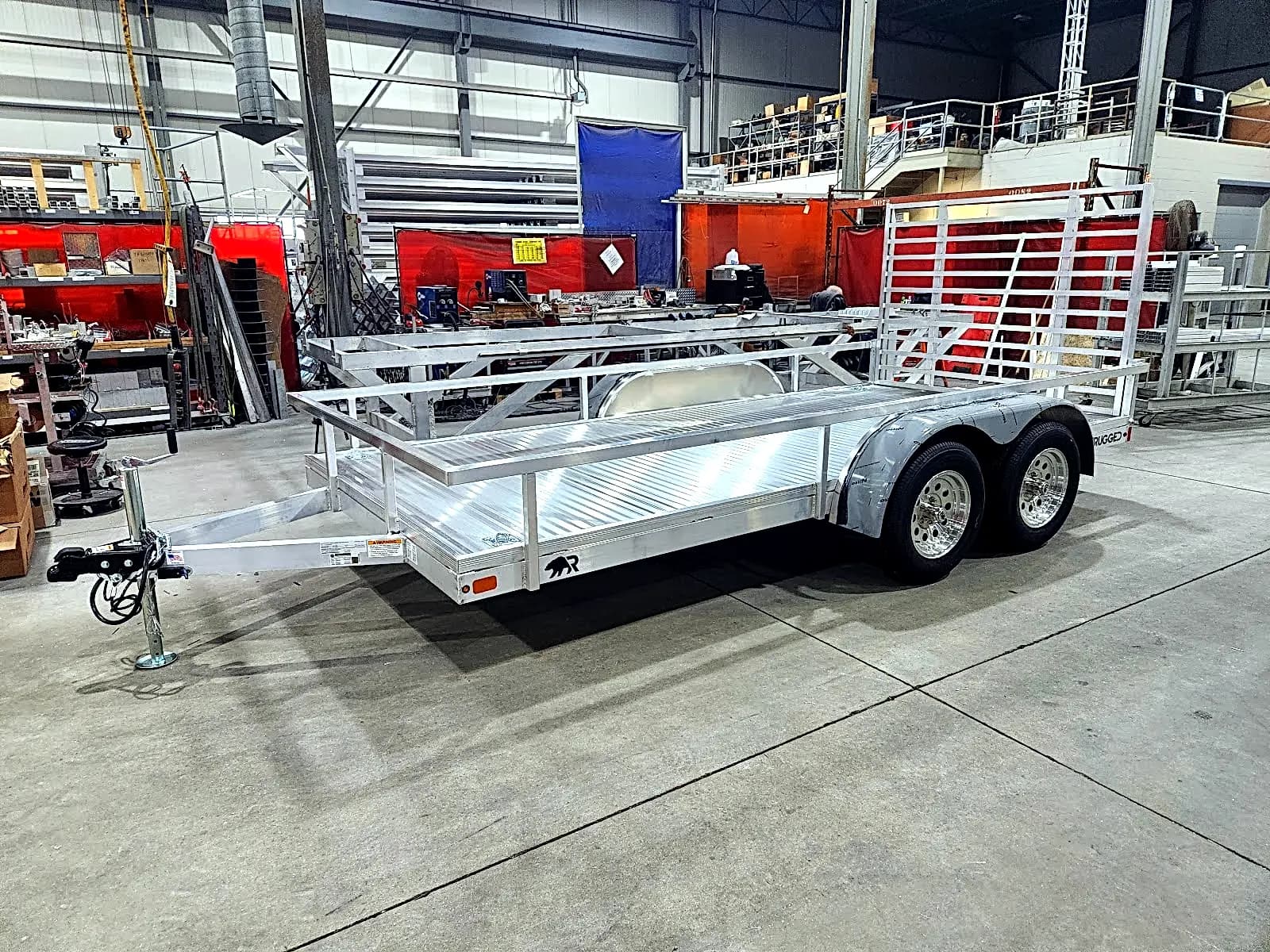 Real Rugged build: 6.5' x 14' Tandem — Perimeter rail, Air flow ramp