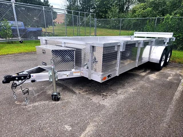 Real Rugged build: 6.5' x 18' Tandem — Tread plate sides, Bi-fold ramp