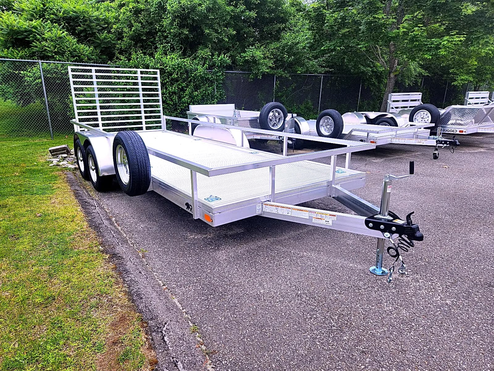 Real Rugged build: 6.5' x 18' Tandem — Perimeter rail, Air flow ramp