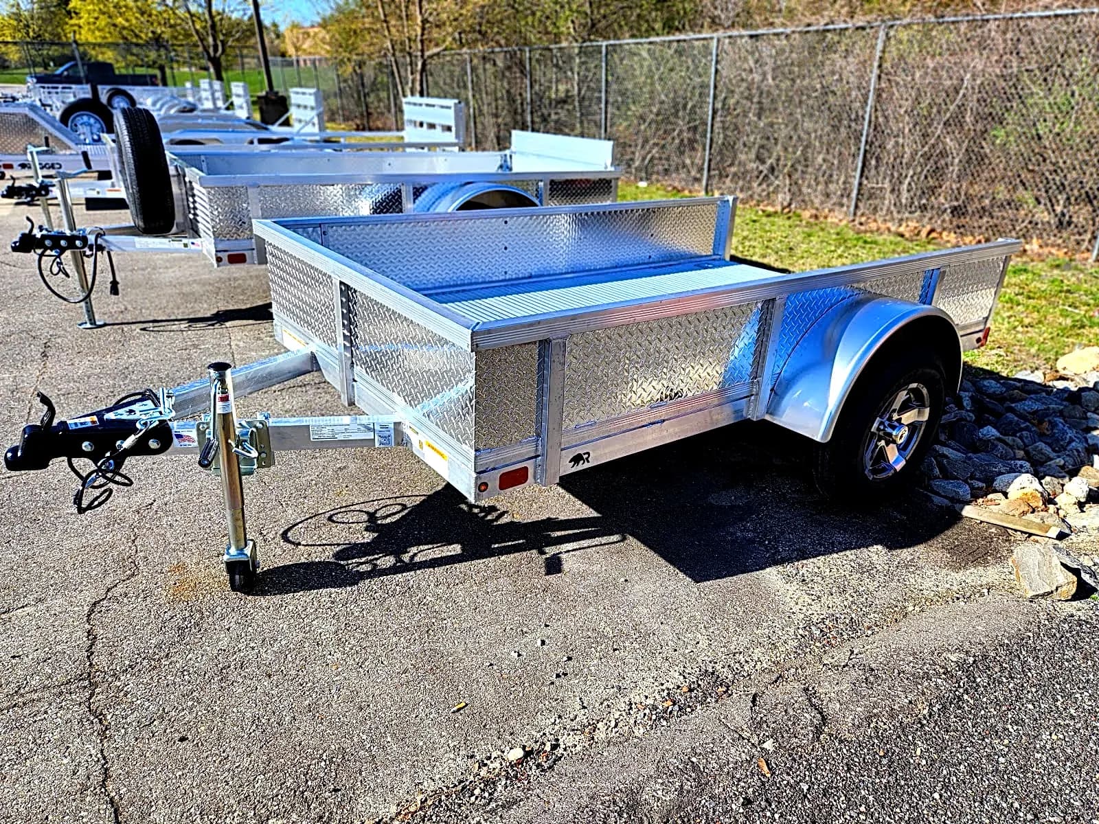 Real Rugged build: 5' x 8' — Tread plate sides, Bi-fold ramp