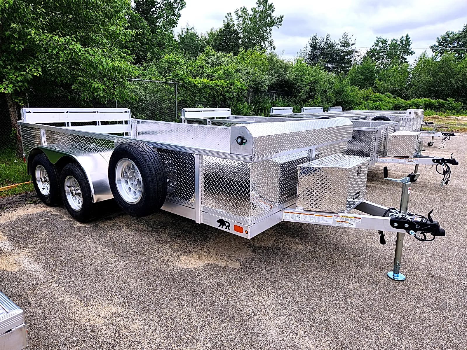 Real Rugged build: 6.5' x 14' Tandem — Tread plate sides, Bi-fold ramp