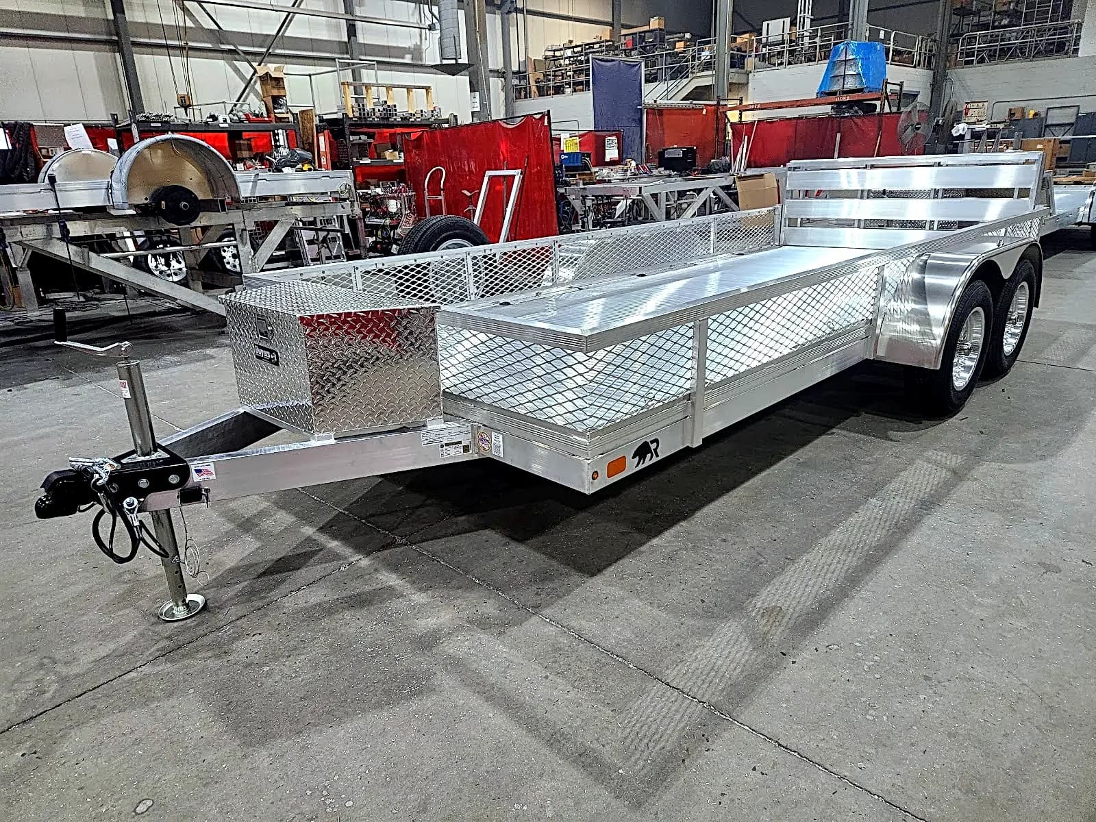 Real Rugged build: 6.5' x 16' Tandem — Perimeter rail, Bi-fold ramp
