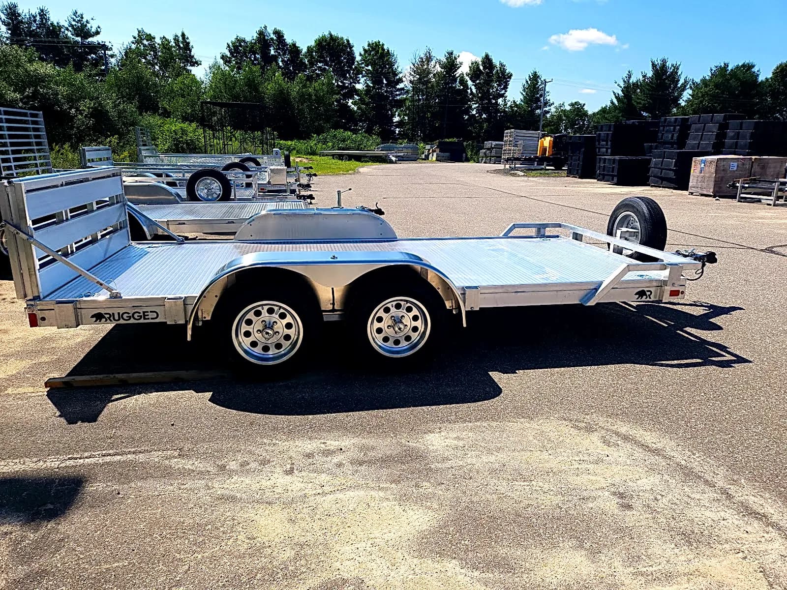 Real Rugged build: 6.5' x 14' Tandem — Front rail only, Bi-fold ramp