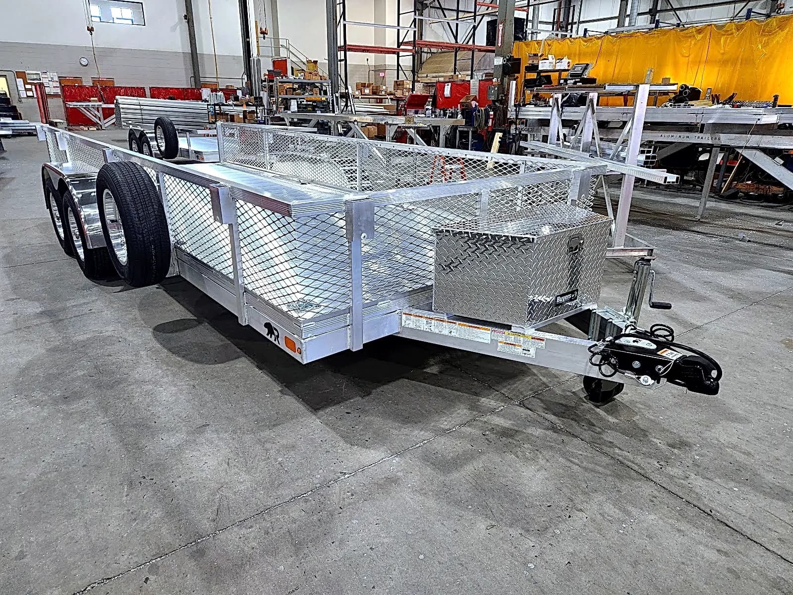 Real Rugged build: 6.5' x 18' Tandem — Mesh sides, StowAway ramps