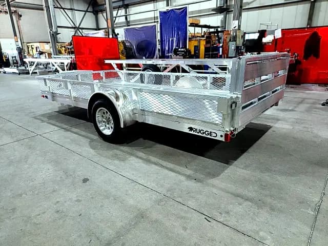 Real Rugged build: 6.5' x 14' — Mesh sides, Bi-fold ramp