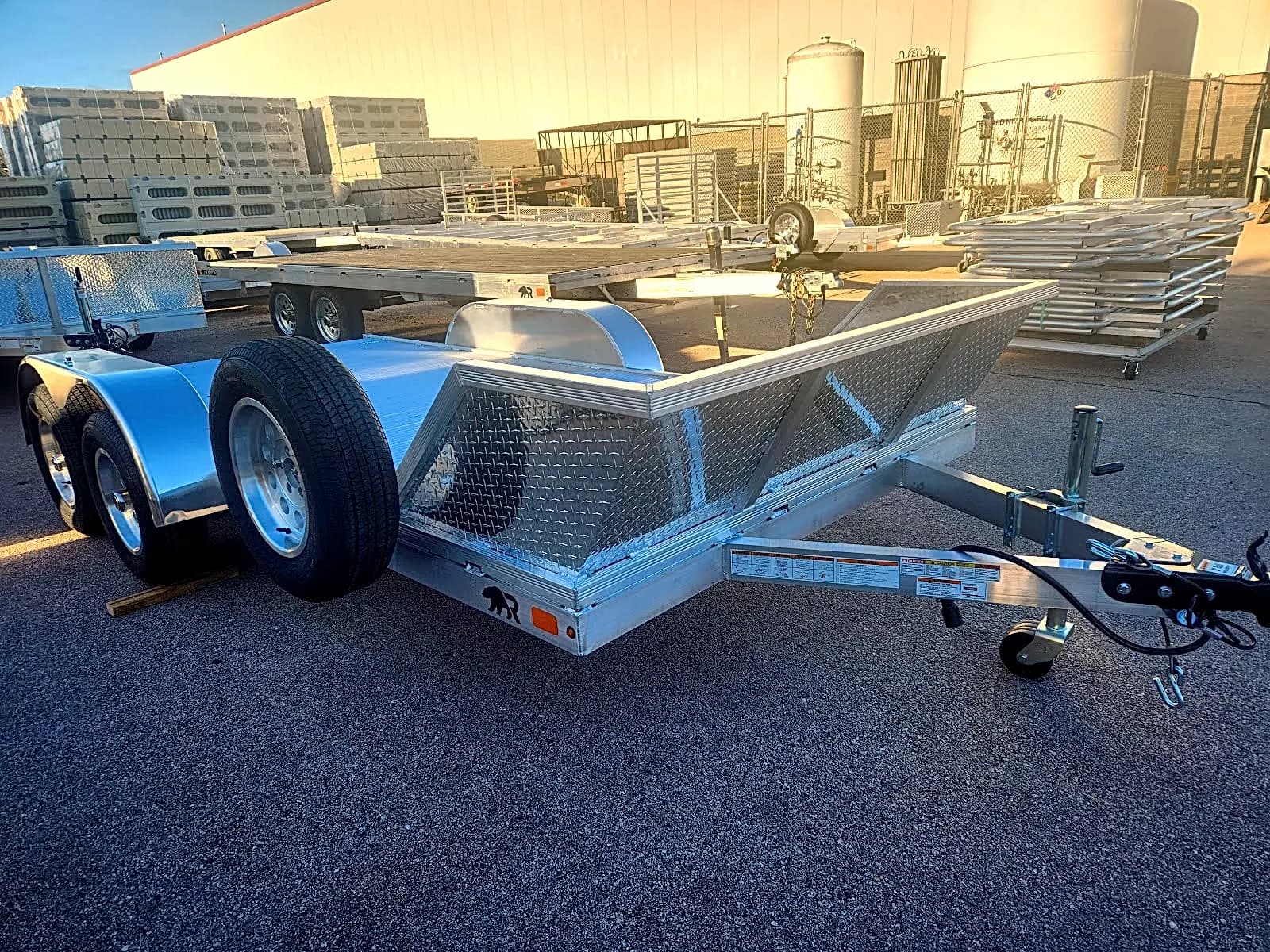 Real Rugged build: 6.5' x 14' Tandem — StowAway ramps