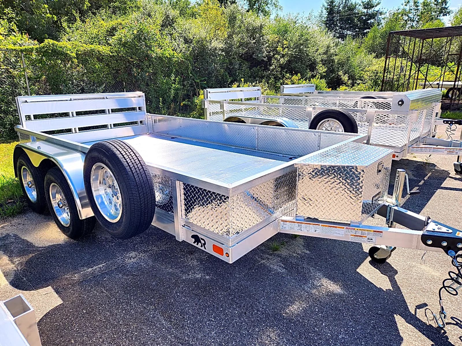 Real Rugged build: 6.5' x 12' Tandem — Perimeter rail, Bi-fold ramp