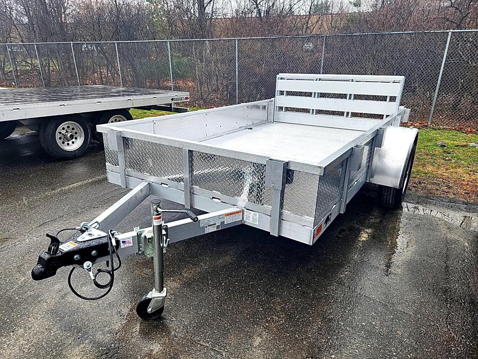 Real Rugged build: 6' x 10' — Perimeter rail, Bi-fold ramp