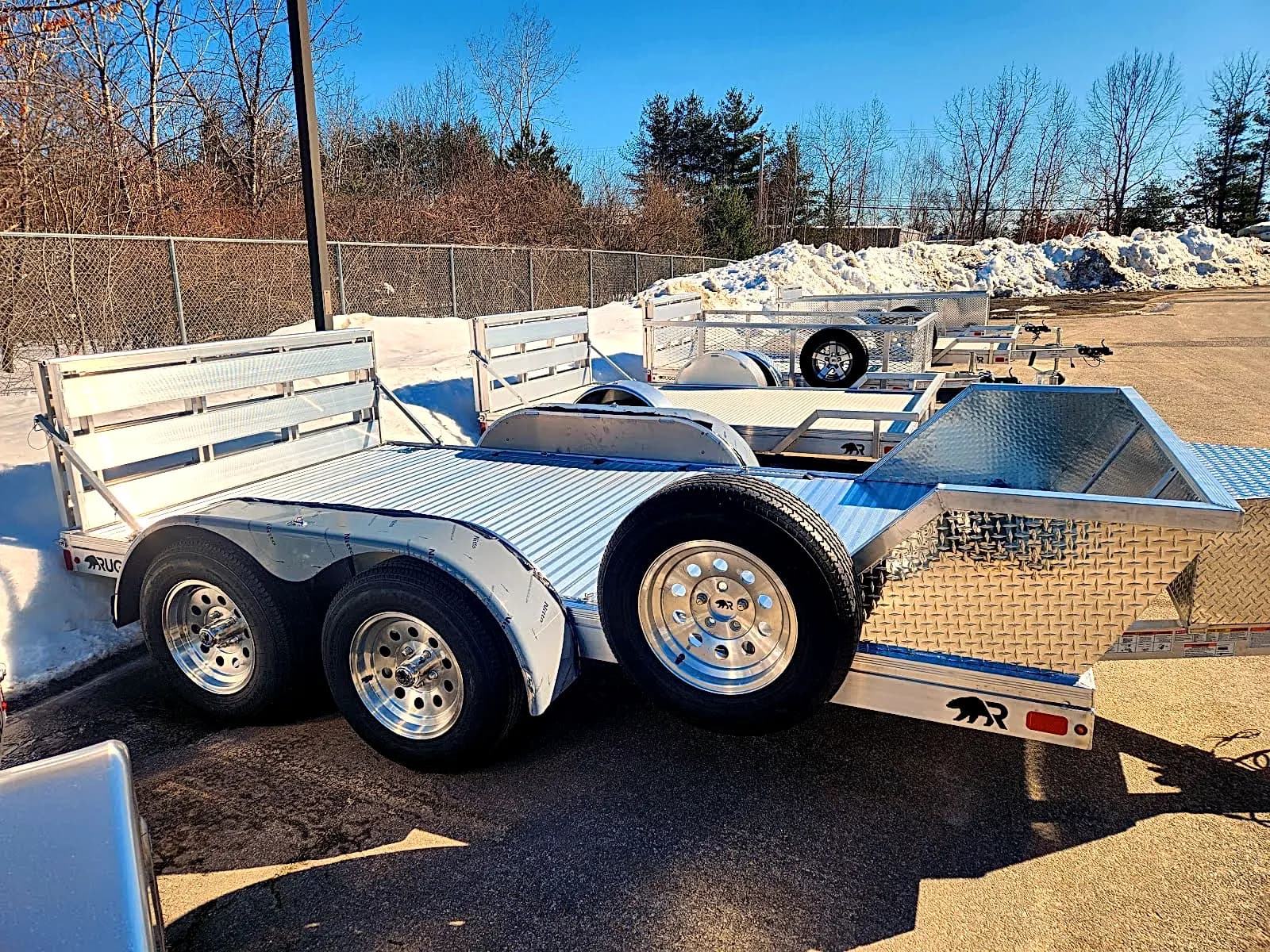 Real Rugged build: 6.5' x 12' Tandem — Bi-fold ramp