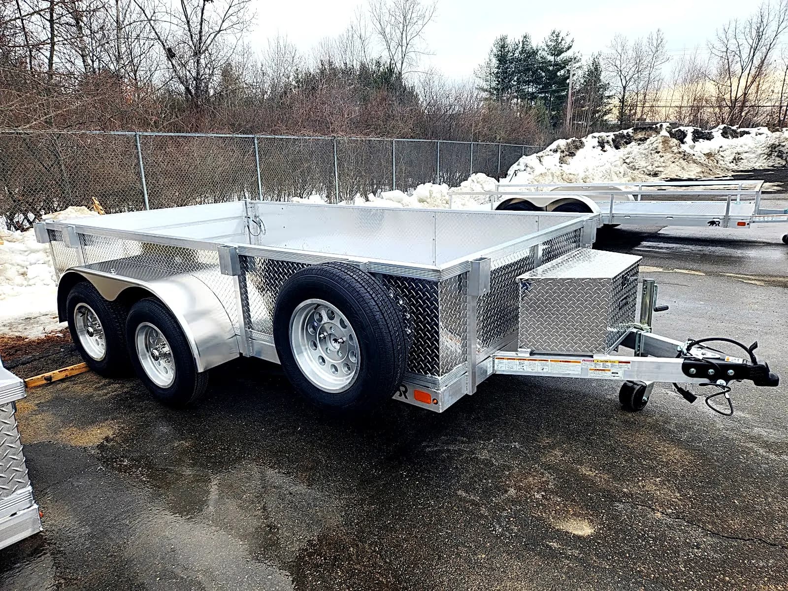 Real Rugged build: 6.5' x 12' Tandem — Perimeter rail, Tailgate