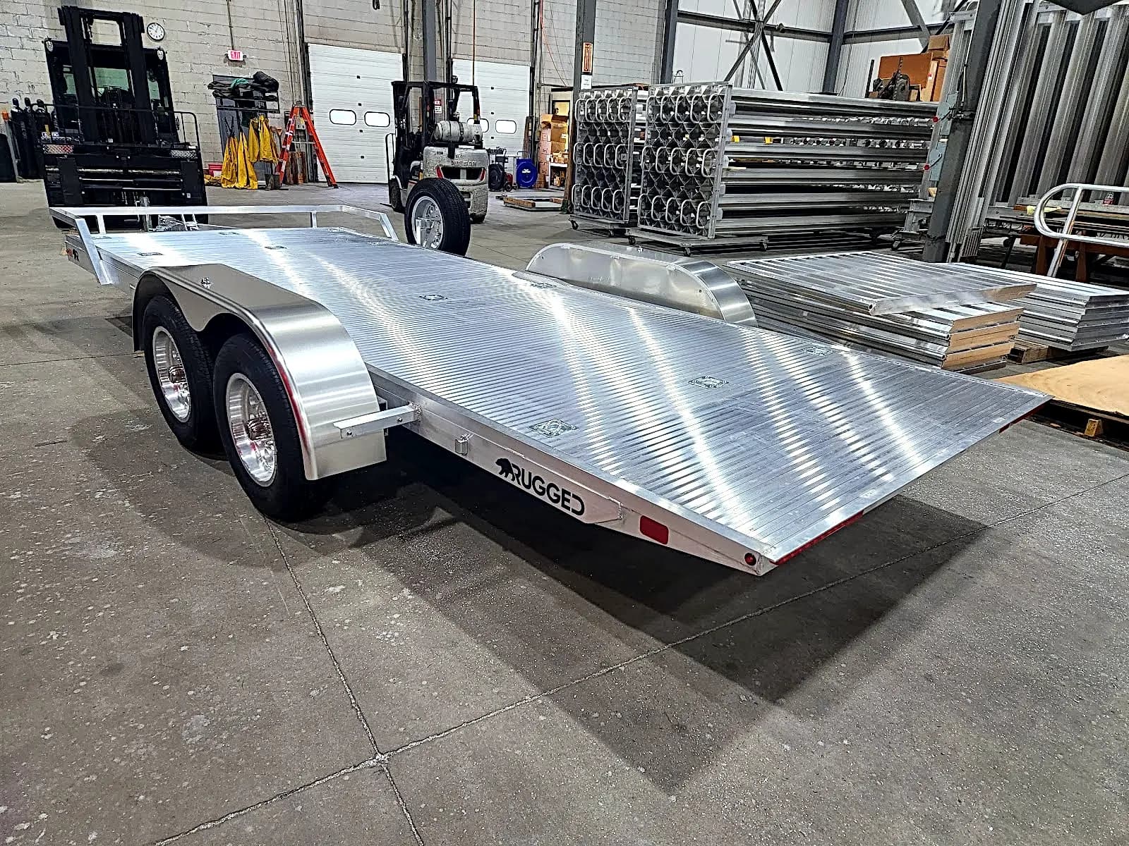 Real Rugged build: 6.5' x 20' Tandem — Front rail only