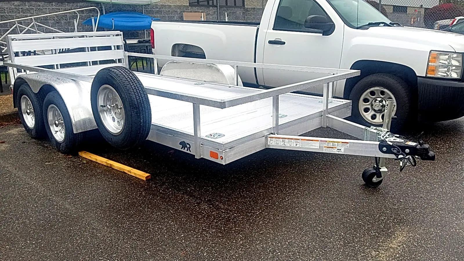 Real Rugged build: 6.5' x 14' Tandem — Perimeter rail, Bi-fold ramp