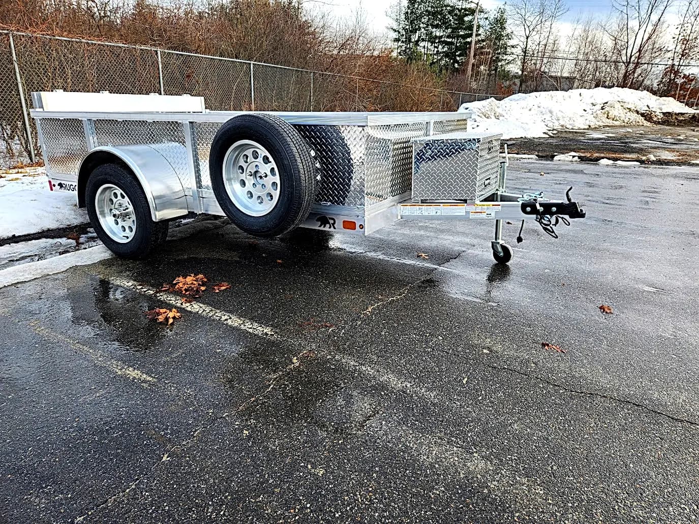 Real Rugged build: 6' x 10' — Tread plate sides, Bi-fold ramp