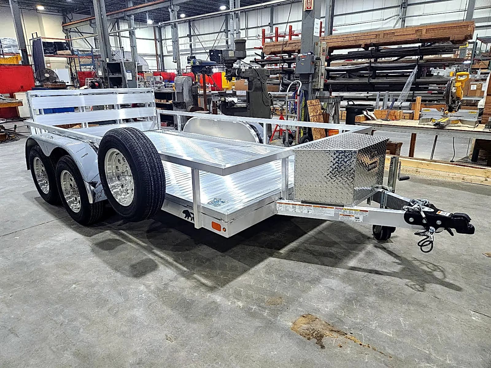 Real Rugged build: 6.5' x 12' Tandem — Perimeter rail, Bi-fold ramp