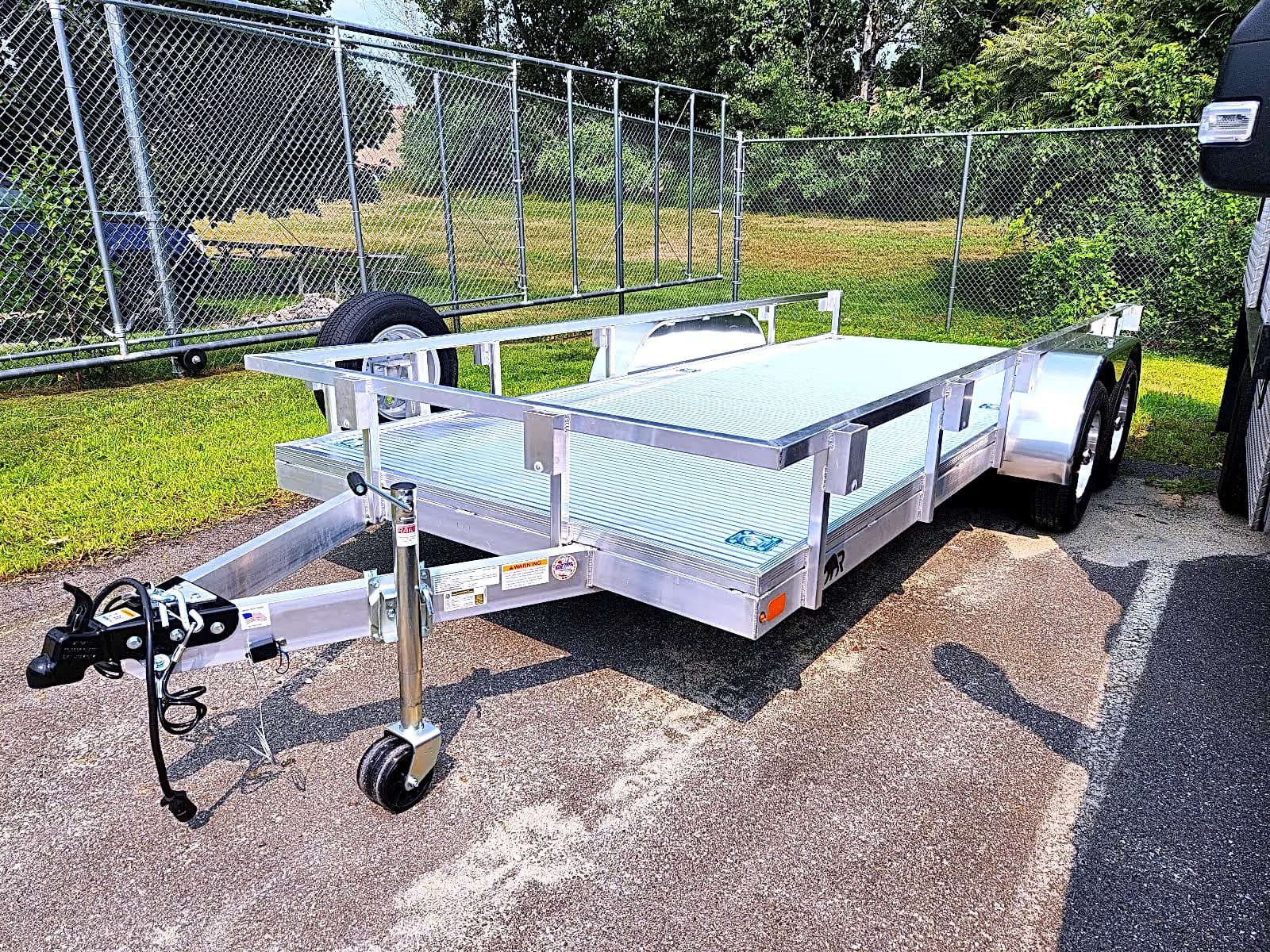 Real Rugged build: 6.5' x 16' Tandem — Perimeter rail, StowAway ramps