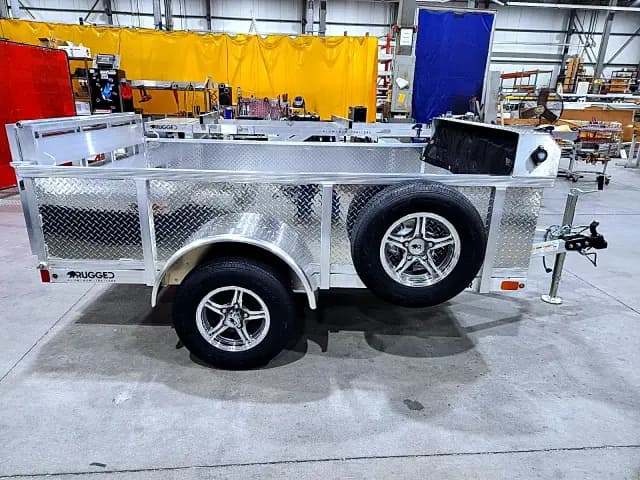 Real Rugged build: 5' x 8' — Perimeter rail, Bi-fold ramp