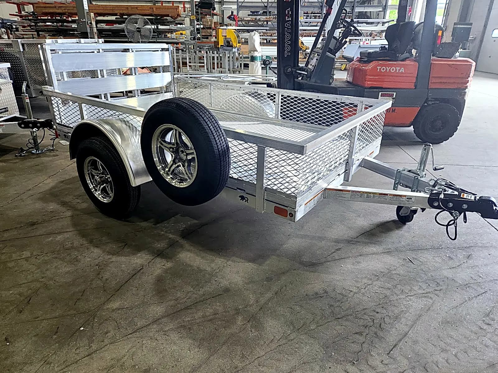 Real Rugged build: 5' x 8' — Perimeter rail, Bi-fold ramp