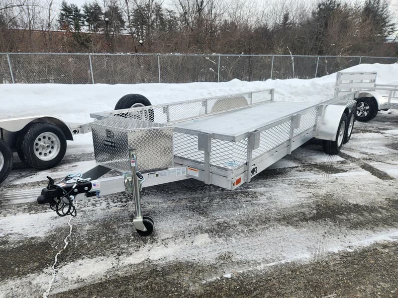 Real Rugged build: 6.5' x 18' Tandem — Perimeter rail, StowAway ramps