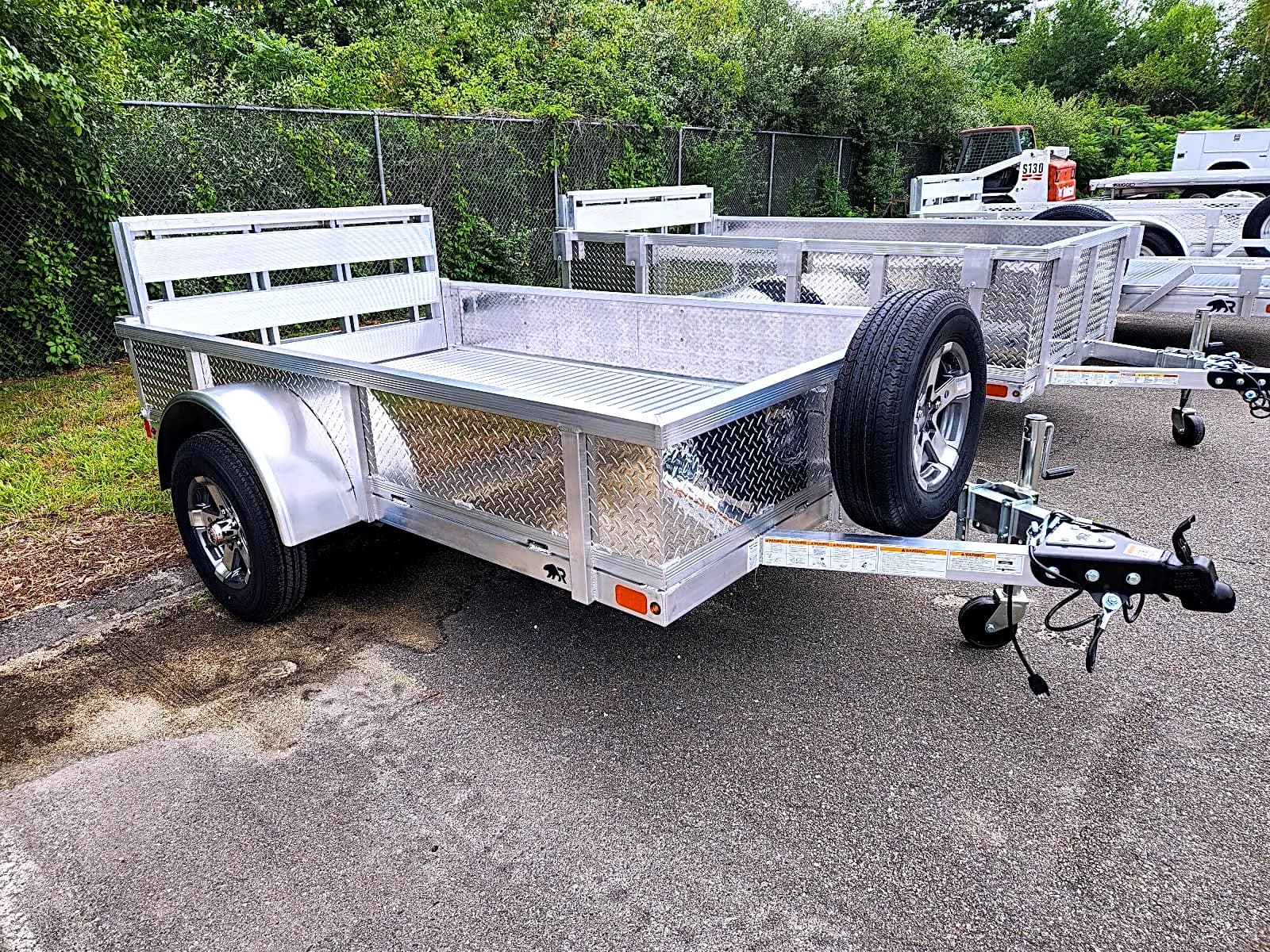 Real Rugged build: 5' x 8' — Tread plate sides, Bi-fold ramp