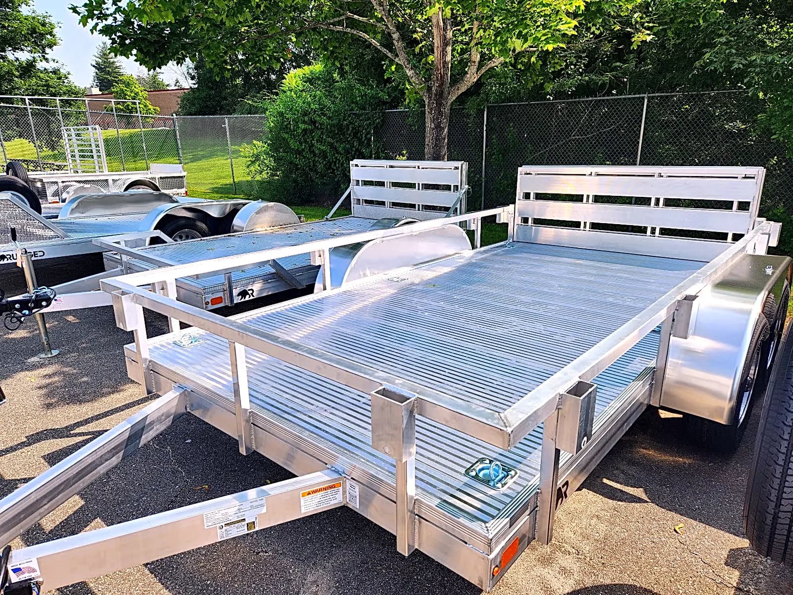 Real Rugged build: 6.5' x 12' Tandem — Perimeter rail, Bi-fold ramp