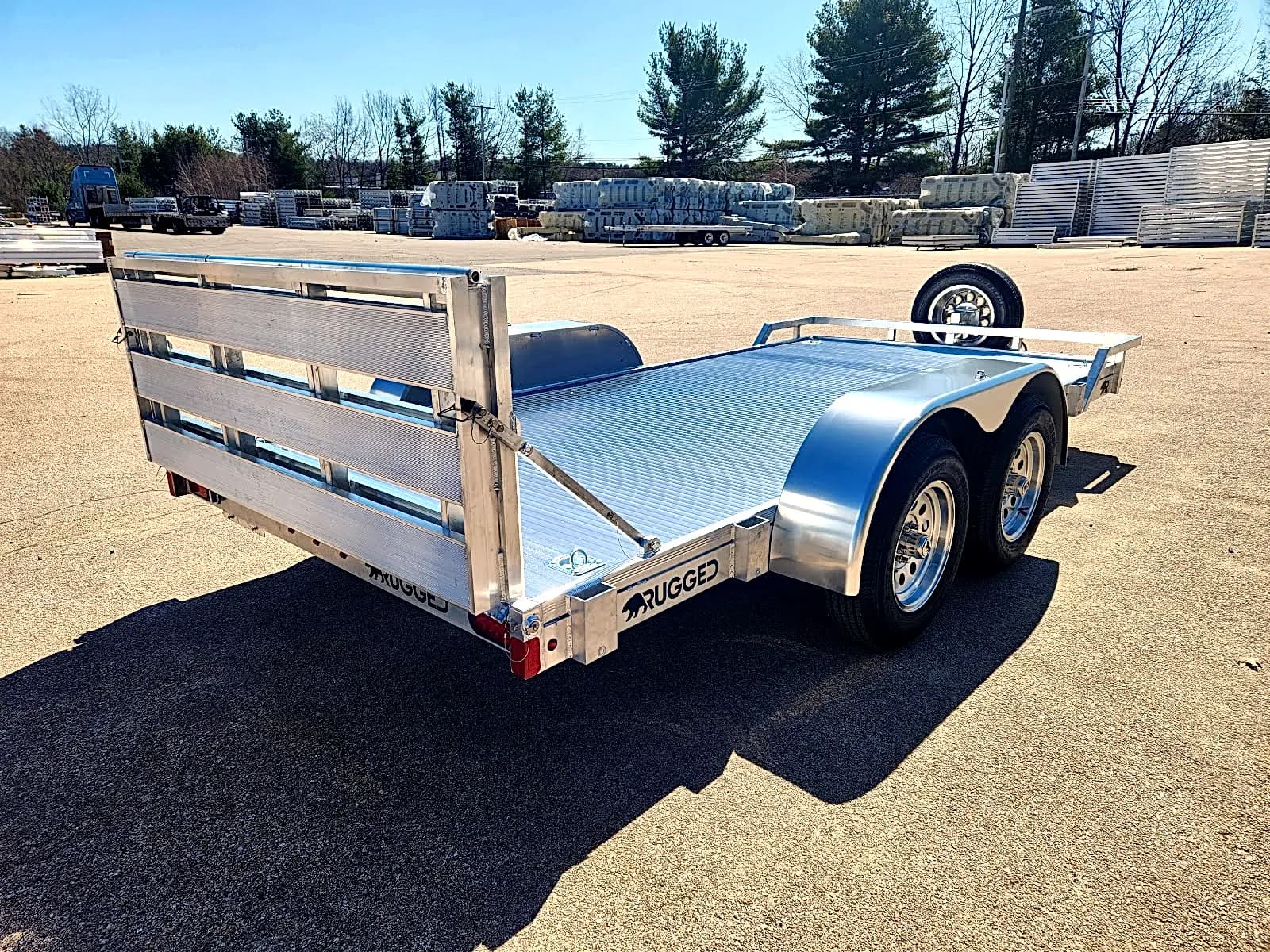 Real Rugged build: 6.5' x 14' Tandem — Front rail only, Bi-fold ramp