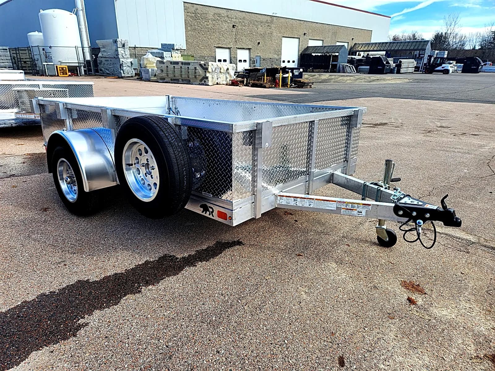 Real Rugged build: 6' x 10' — Tread plate sides, Tailgate
