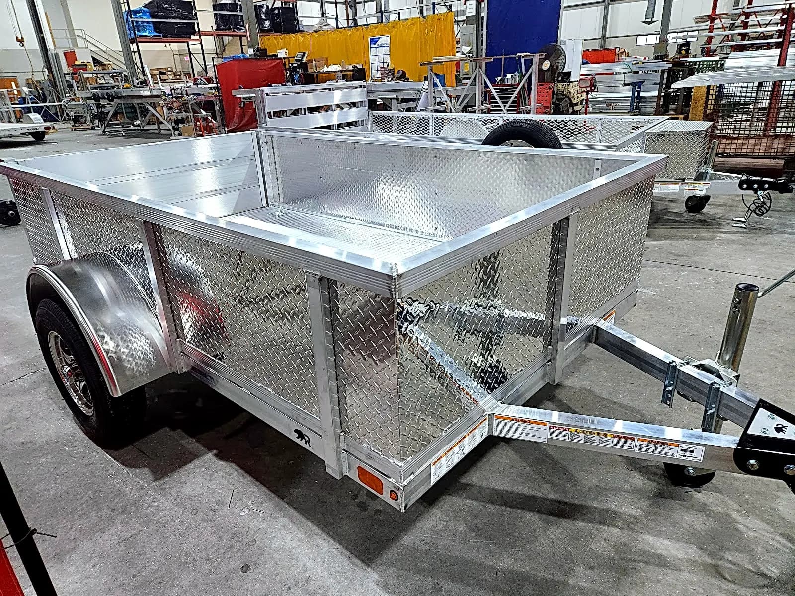 Real Rugged build: 5' x 8' — Tread plate sides, Tailgate