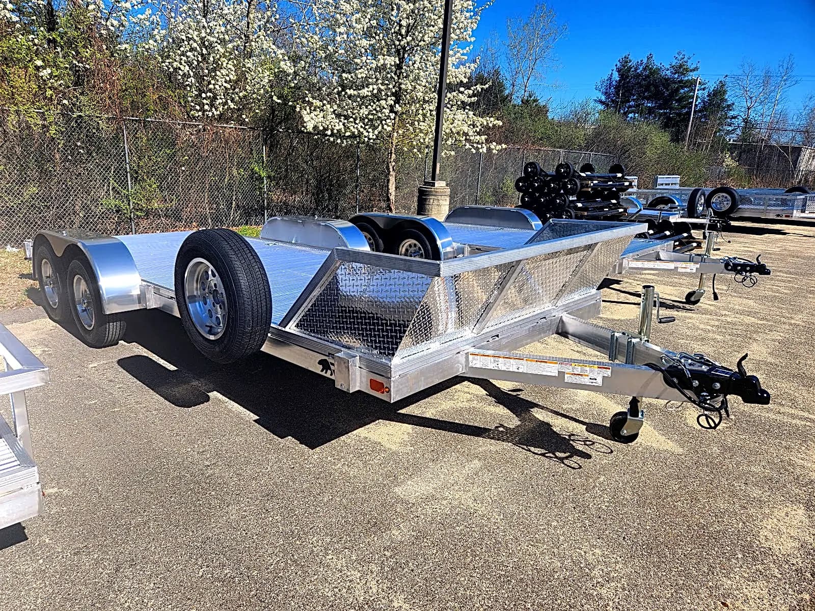 Real Rugged build: 6.5' x 18' Tandem — StowAway ramps