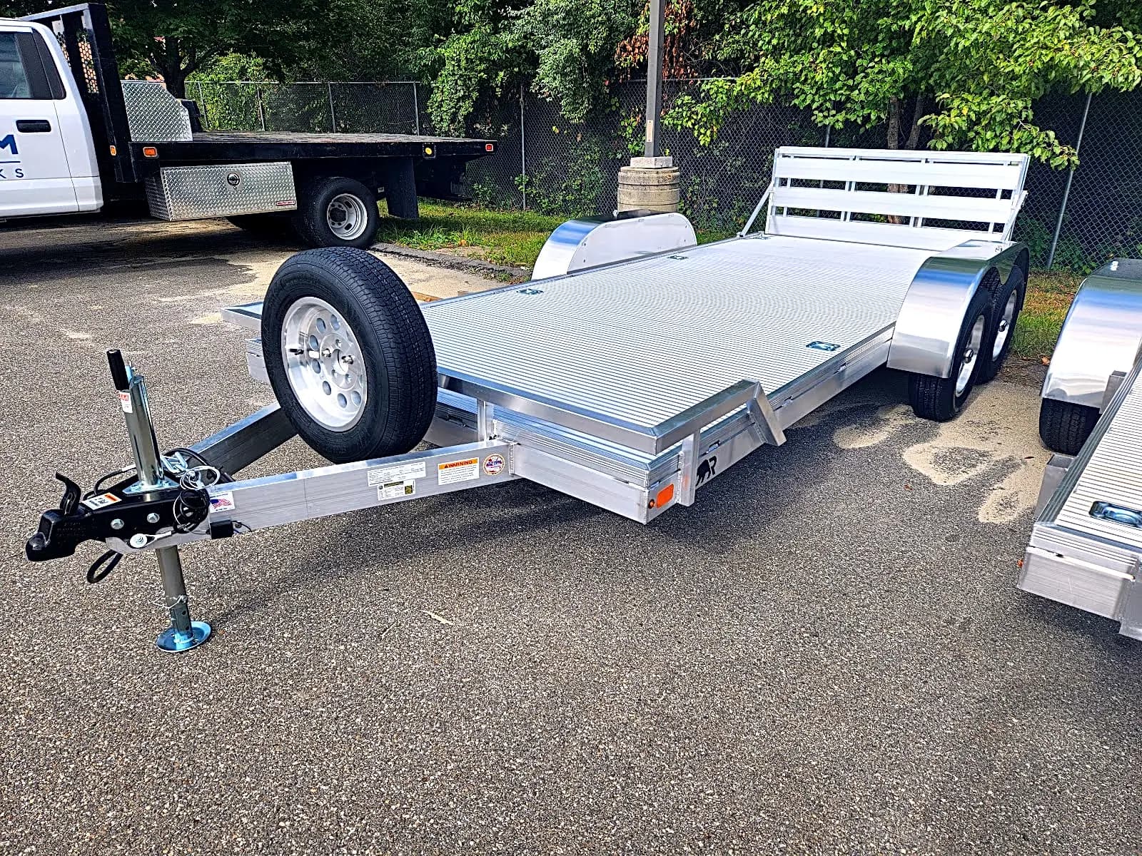 Real Rugged build: 6.5' x 16' Tandem — Front rail only, Bi-fold ramp