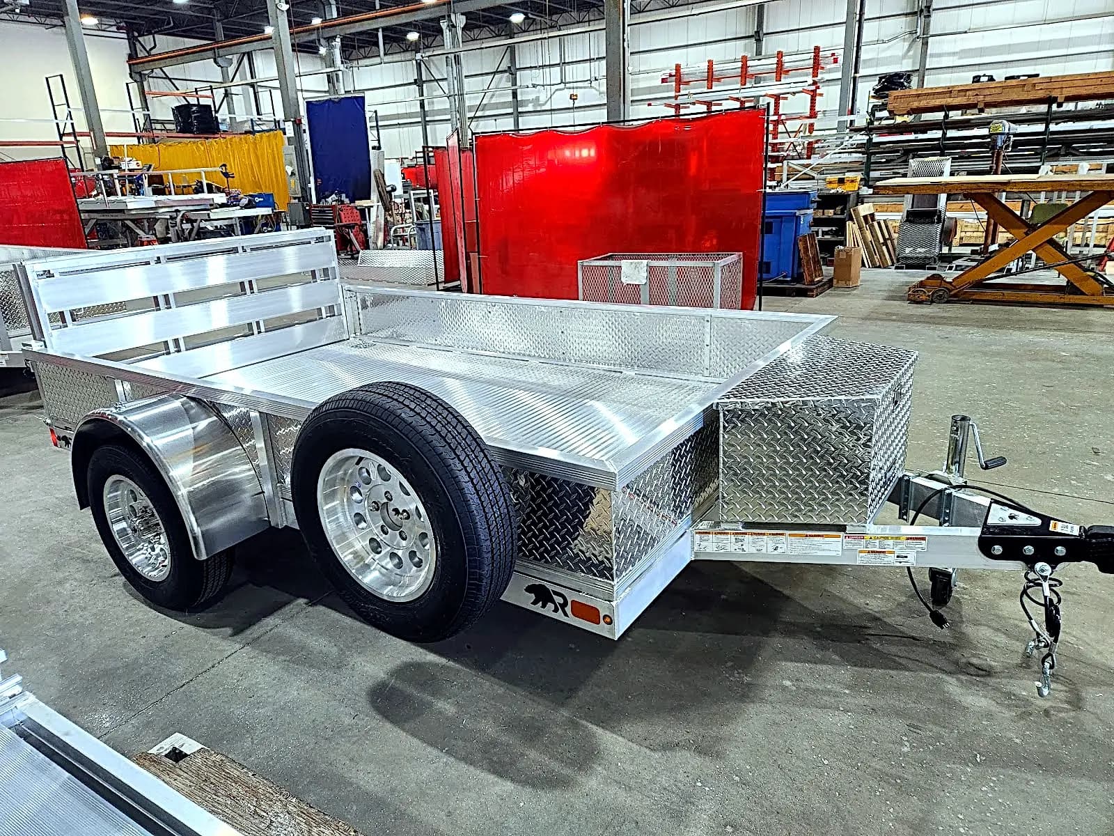 Real Rugged build: 6' x 10' — Tread plate sides, Bi-fold ramp