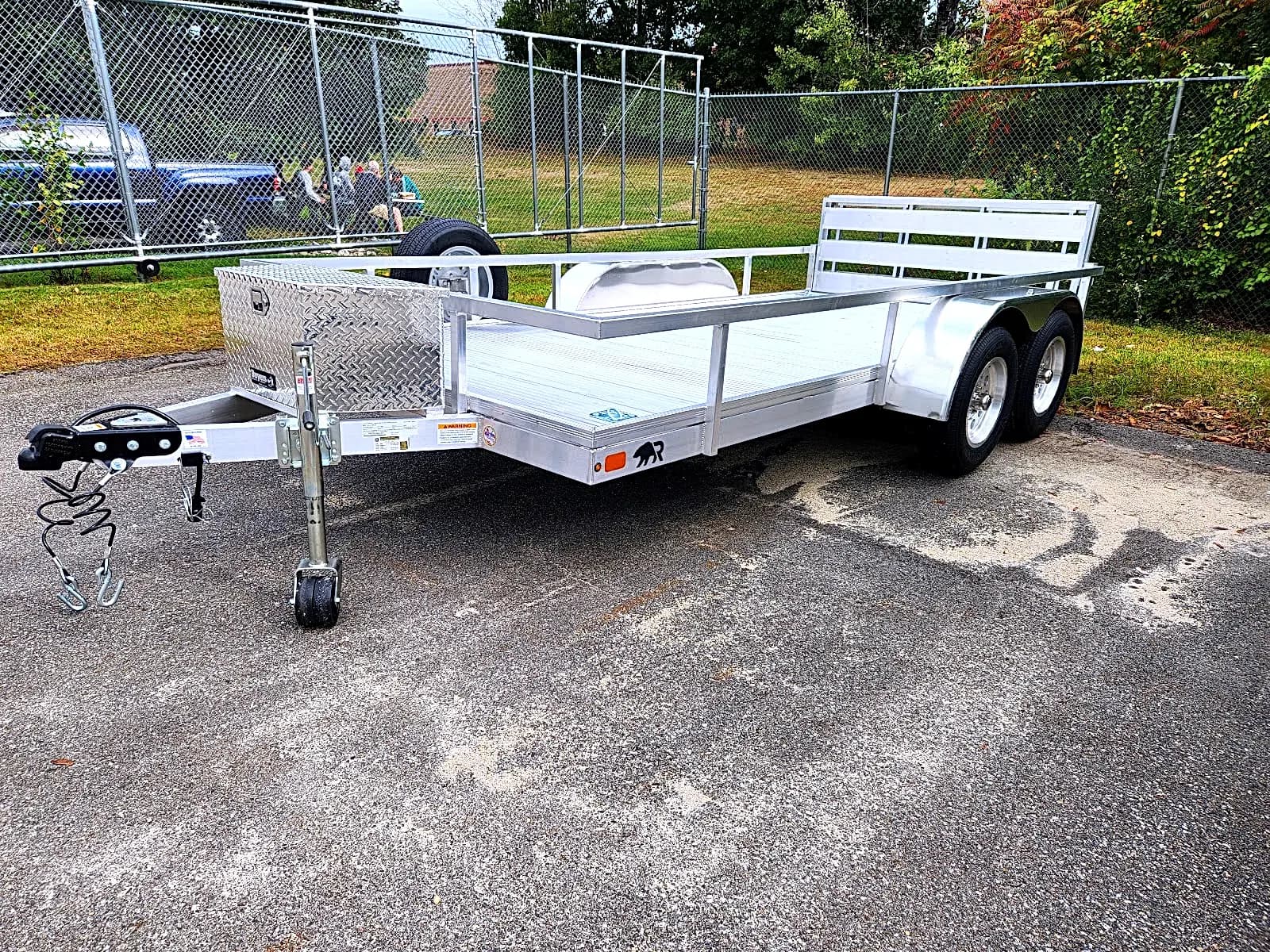 Real Rugged build: 6.5' x 14' Tandem — Perimeter rail, Bi-fold ramp