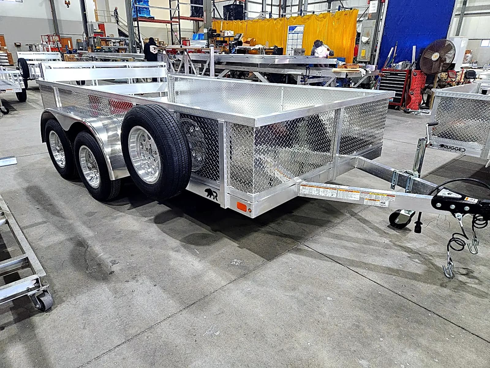 Real Rugged build: 6.5' x 12' Tandem — Tread plate sides, Bi-fold ramp