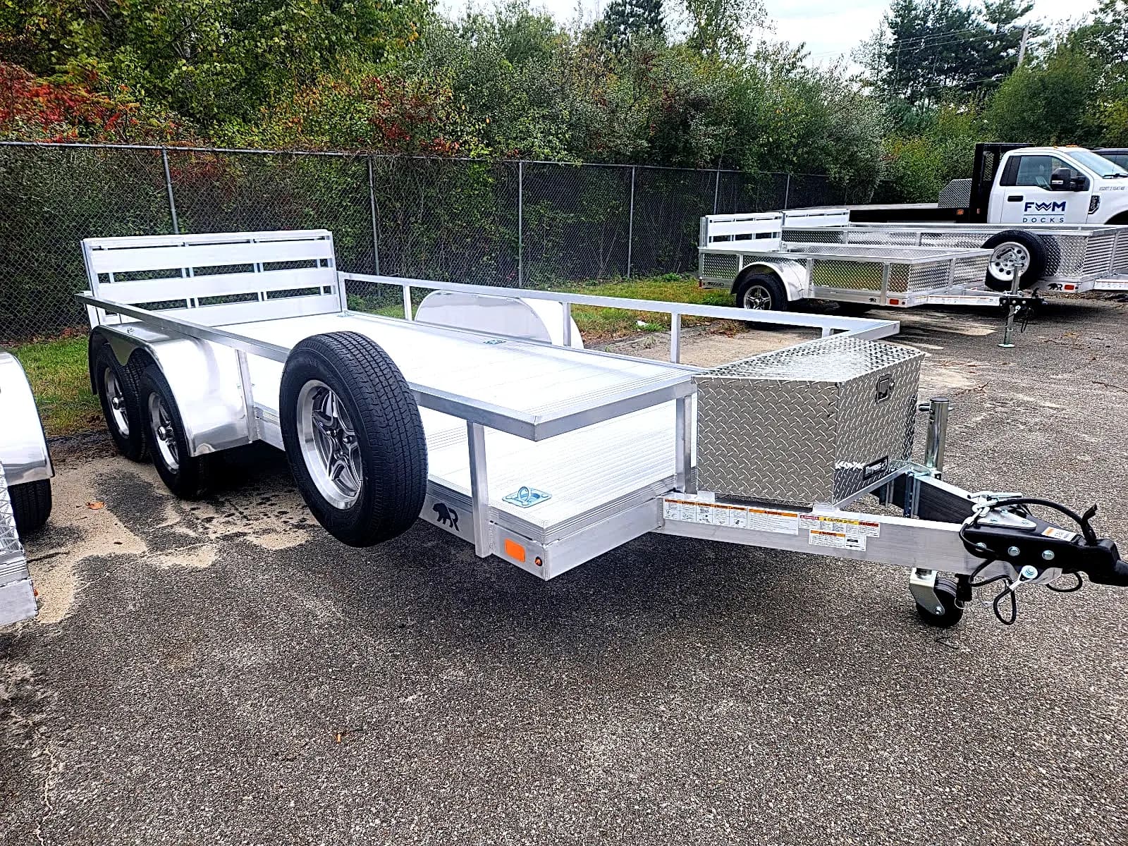 Real Rugged build: 6.5' x 16' Tandem — Perimeter rail, Bi-fold ramp