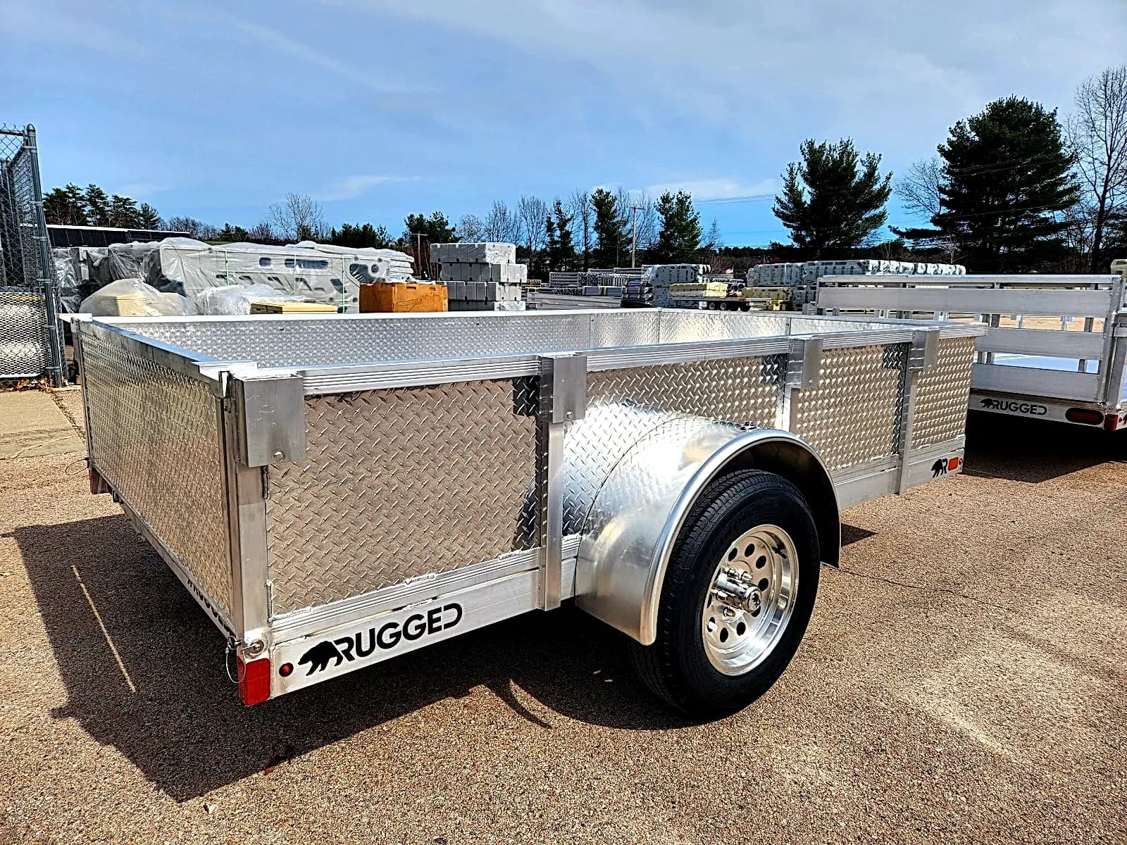 Real Rugged build: 6' x 10' — Perimeter rail, Tailgate