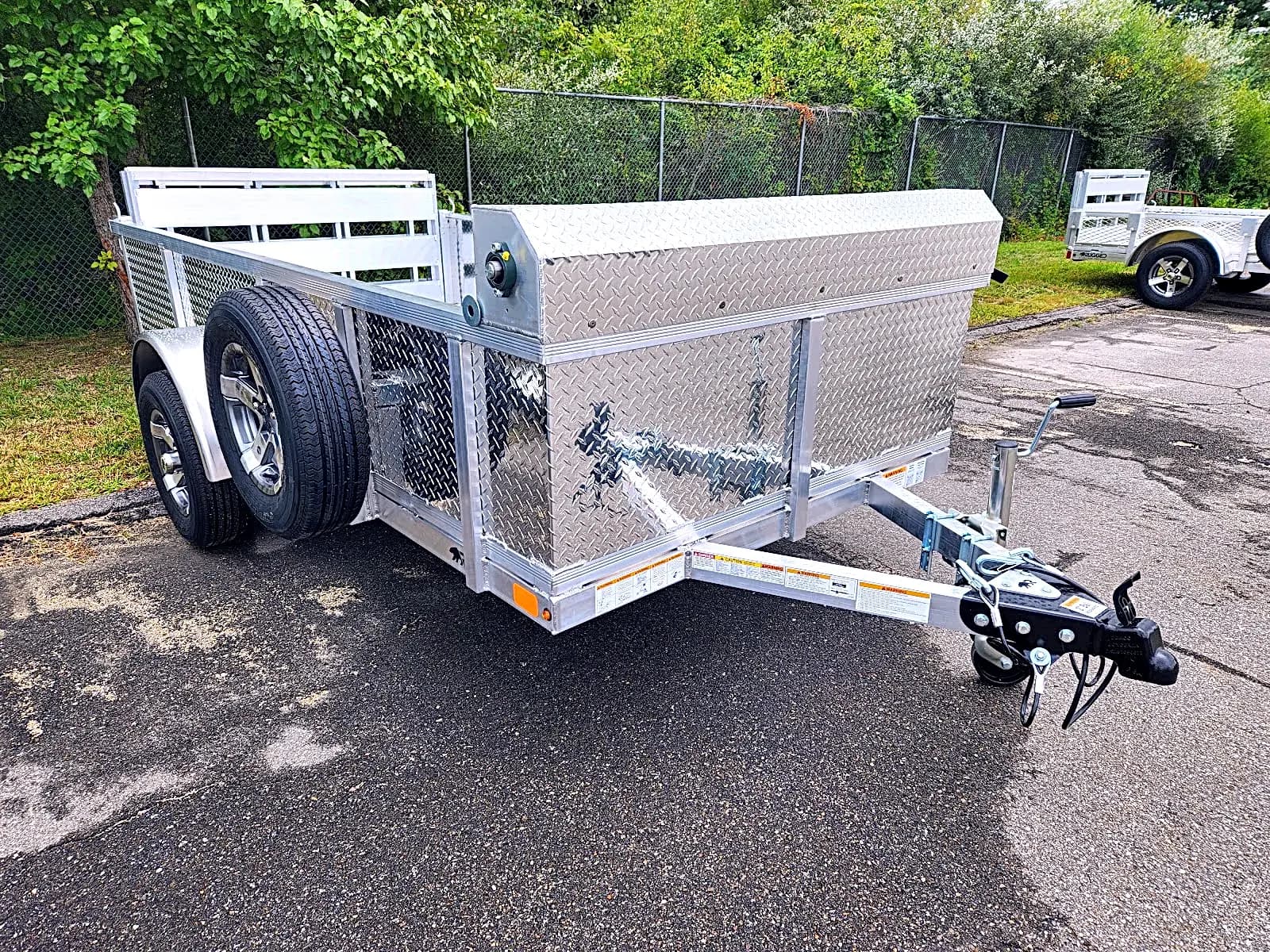 Real Rugged build: 5' x 10' — Tread plate sides, Bi-fold ramp