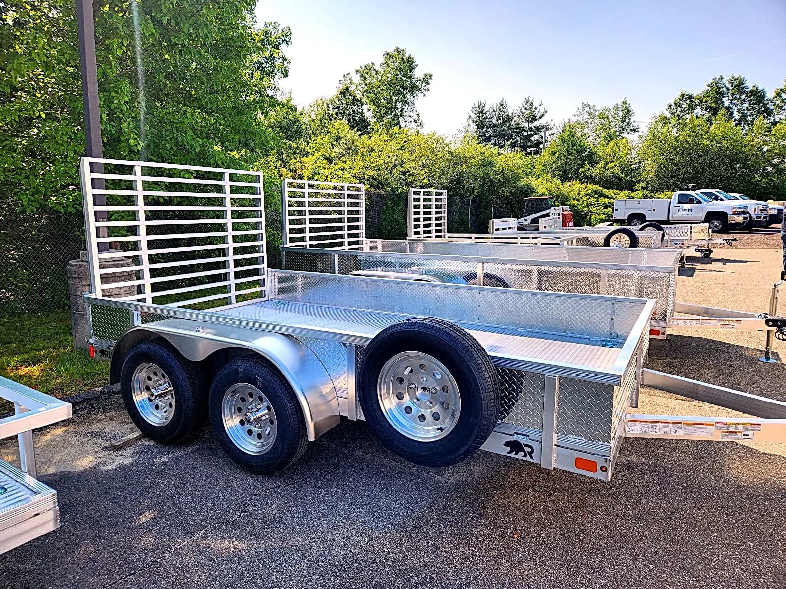 Real Rugged build: 6.5' x 12' Tandem — Tread plate sides, Air flow ramp