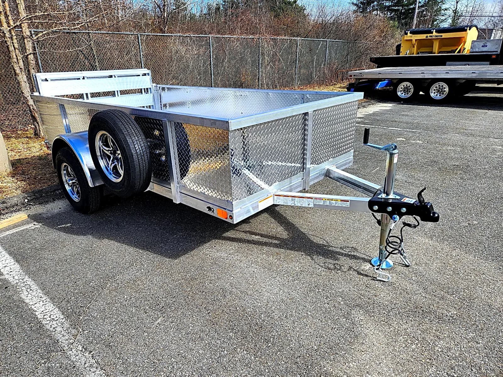 Real Rugged build: 5' x 10' — Tread plate sides, Bi-fold ramp