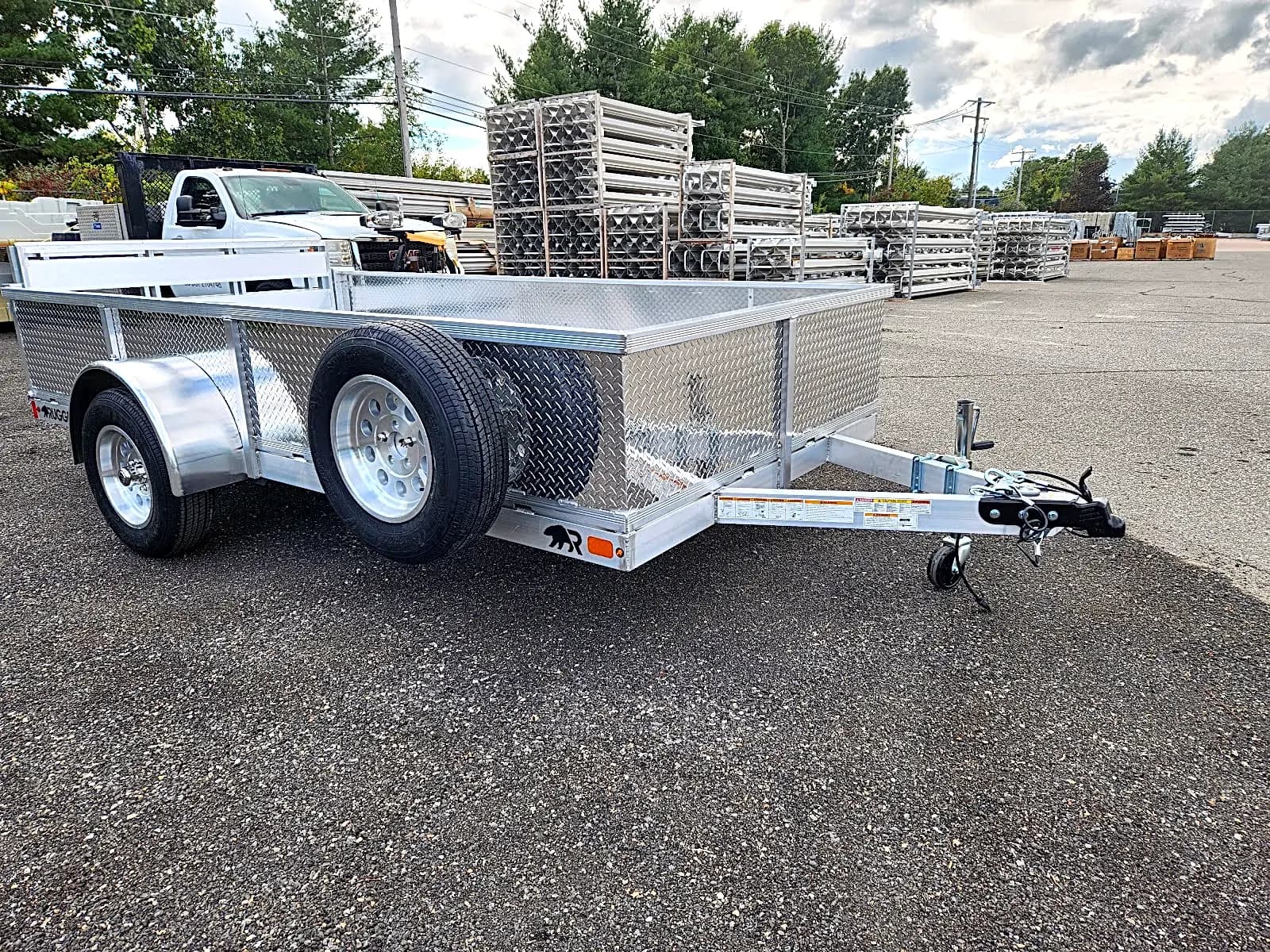 Real Rugged build: 6' x 12' — Tread plate sides, Bi-fold ramp